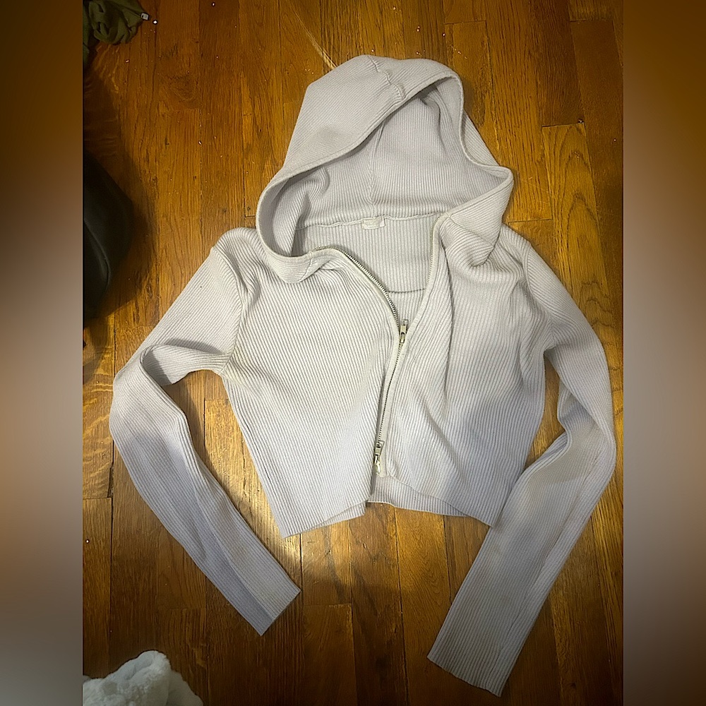 Brandy Melville Sweater